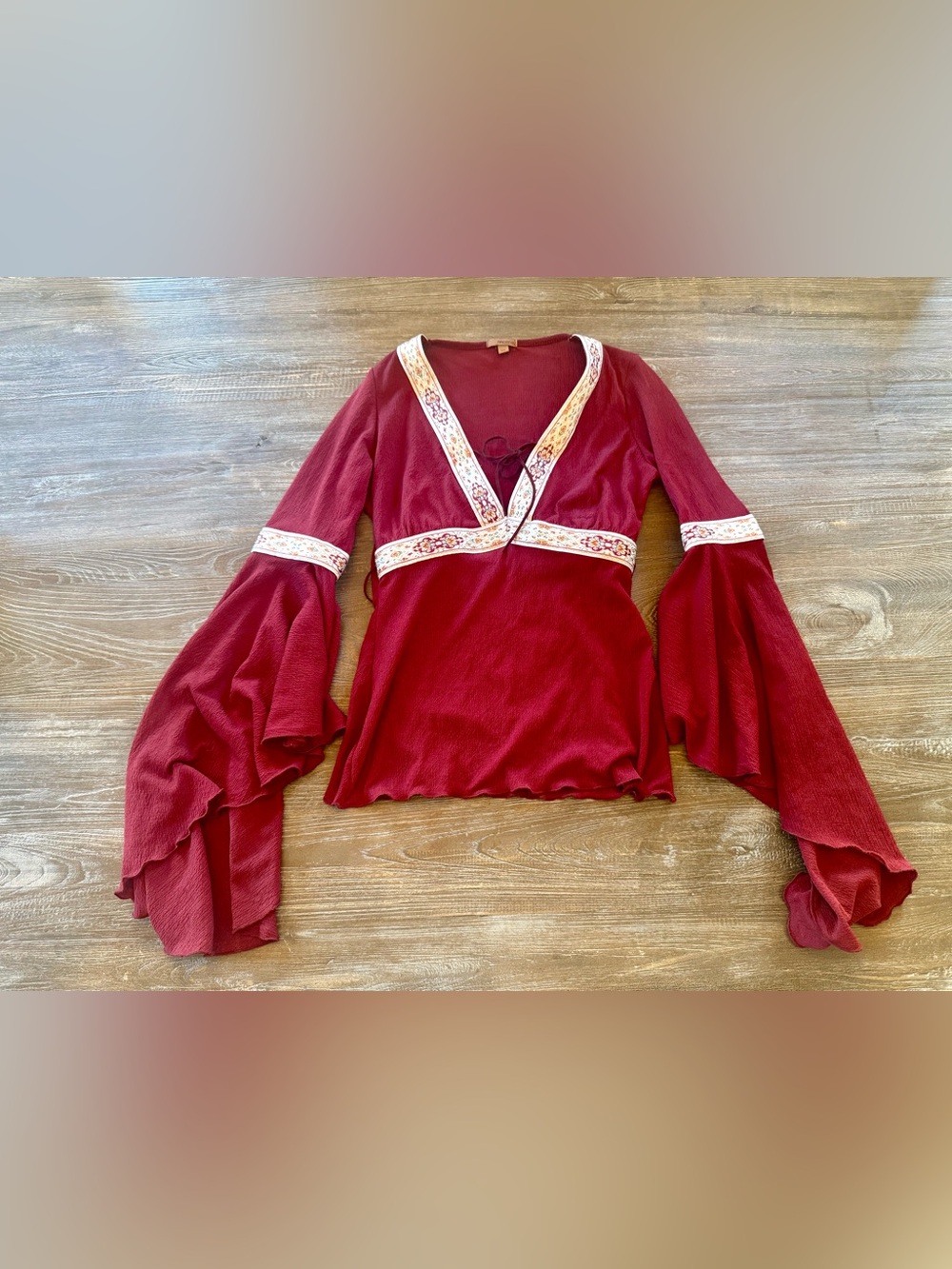 Vintage Y2K Arden B Burgundy Bell Sleeve Boho Peasant Top with Embroidered Trim